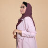 تفاصيل عباية كارما كتان الوردية من الجانب