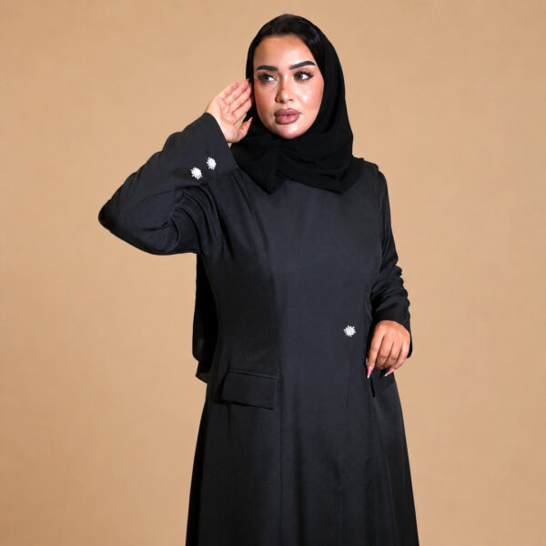 عباية الدوام السوداء - تفاصيل الأكمام