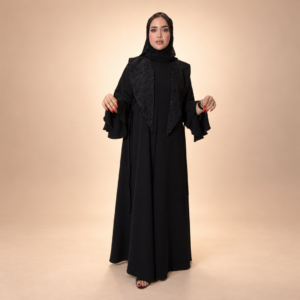 عباية جرايت كابلي كوبرا، إطلالة أمامية كاملة